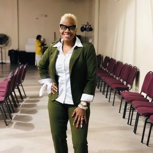 Meet your Posher, Venus